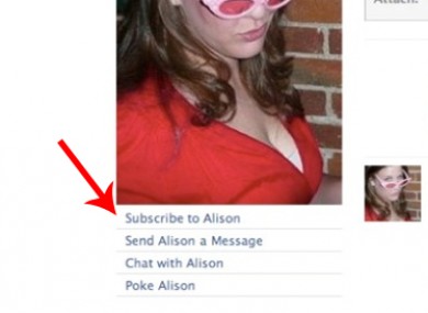 Activating the Subcribe option will notify a user whenever their friend changes their status or uploads photos.