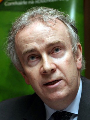 Dr John Hillery is a former president of the Medical Council, and is running for Fianna Fáil in Clare.