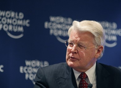 Iceland's president Olafur Ragnar Grimsson will refer a reformed repayment package for the country's debts to a referendum on April 9.