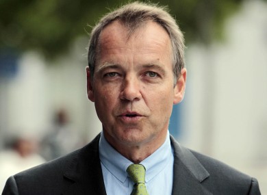 Aer Lingus chief executive Christoph Mueller has said the airline's 2011 results will struggle to match the profits of 2010.