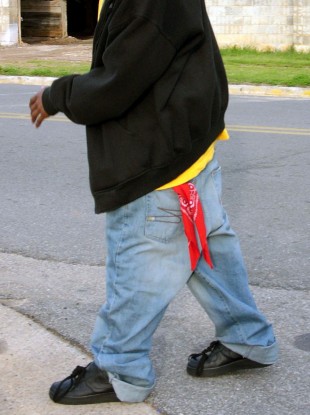 Outlawed: Baggy pants