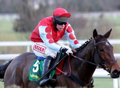 Andrew Lynch on board Voler la Vedette in yesterday's woodiesdiy.com Christmas Hurdle.