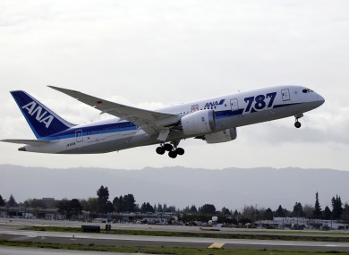 An All Nippon Airways' Boeing 787 Dreamliner takes off for the company's first non-stop flight from San Jose to Tokyo at the San Jose International Airport in San Jose, California, yesterday.