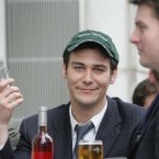 A Lehman Brothers employee drowns his sorrows outside the premises in the city of London<span class=