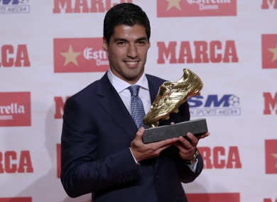 Luis Suarez collects his Golden Shoe.