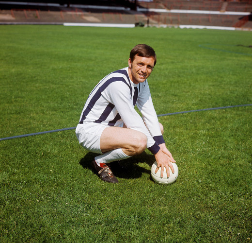 15 years after promising research, FA announces study into football's links to brain disorders