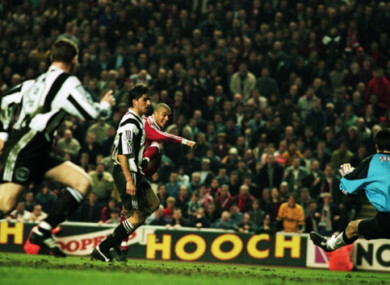 Stan Collymore scores his famous winner.