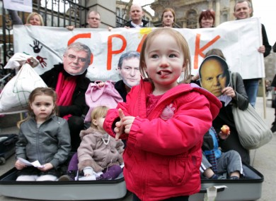 Single Parents Acting for the Rights of our Kids protest outsie the Dáil last month.