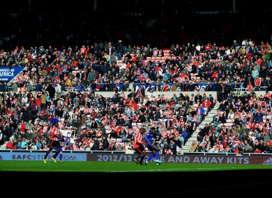 Manchester United's Danny Welbeck and Sunderland's Titus Bramble battle for the ball.
