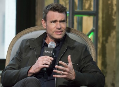 Scott Foley who plays a