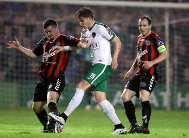 Sadlier with Bohemians' Dan Byrne and Derek Pender last night.
