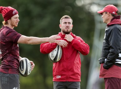 Ben Healy, JJ Hanrahan and Munster senior coach Stephen Larkham.