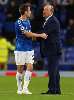 Rafa Bentiez with Seamus Coleman.