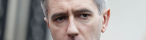 Multiple bomb threats made against Tánaiste Simon Harris’s home, armed gardaí at scene