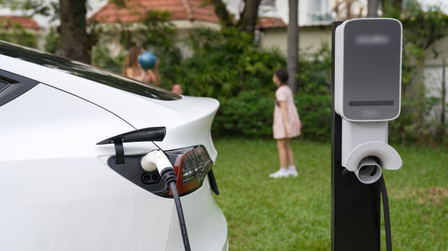 'No policy at this time': Residents in housing estates who switch to EVs met with stumbling blocks