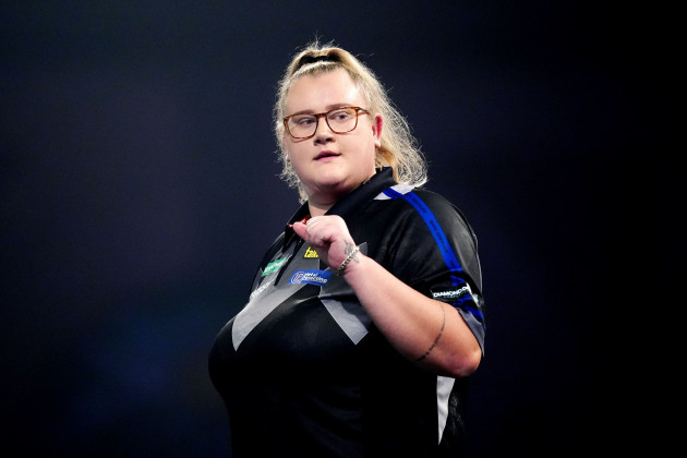 Beau Greaves becomes first woman to win PDC ranking title