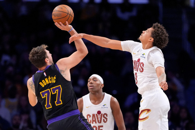 Thunder crush Lakers as Doncic hurt, Cavs clinch NBA playoff berth