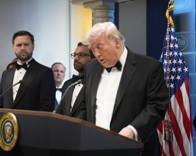 Gunman who charged dinner attended by Donald Trump was ‘lone wolf whack job’