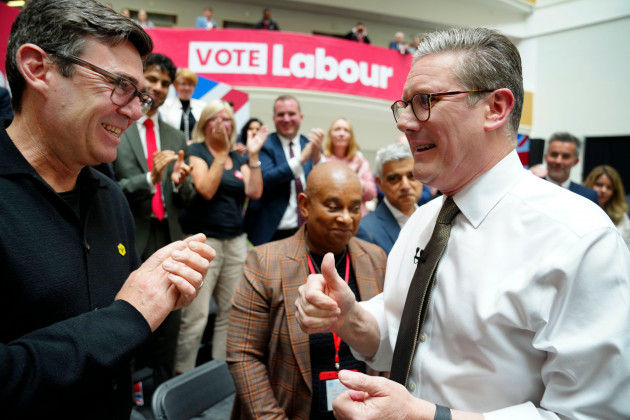 Andy Burnham gets green light to contest byelection as pressure on Starmer continues