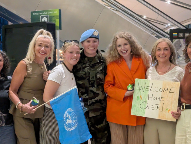 Around 160 Irish peacekeepers arrive home from Lebanon