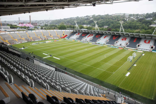 LIVE: Republic of Ireland v Netherlands, World Cup qualifier 