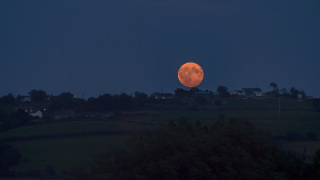 Strawberry Moon set to light up Irish skies over the next three nights - here's when to see it