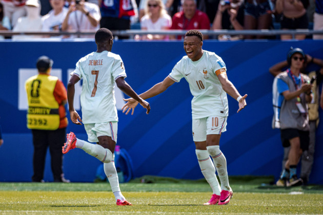 Who will win tonight's World Cup game – France or Sweden?