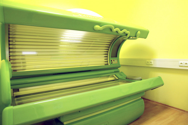 FactCheck: What the scientific studies say about the harms of sunbed use