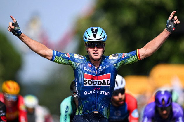 Merlier wins eighth stage of the Tour de France in bunch sprint