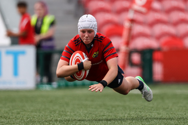 Four-star Buttimer guides Munster to opening interpro win against Leinster