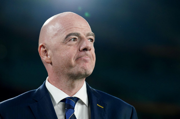 Embattled Fifa chief Infantino holds emergency talks with directors