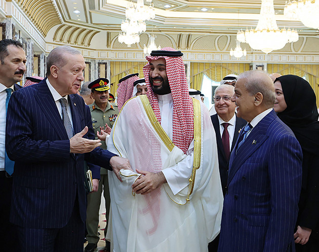 Saudi Arabia, Turkey and Pakistan sign mutual defence pact as they look beyond US for security